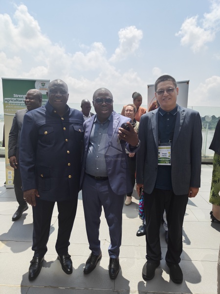 Hongjia Grain Machinery participa en la Ceremonia de Desarrollo Futuro del Procesamiento de Arroz CERFAM de África 